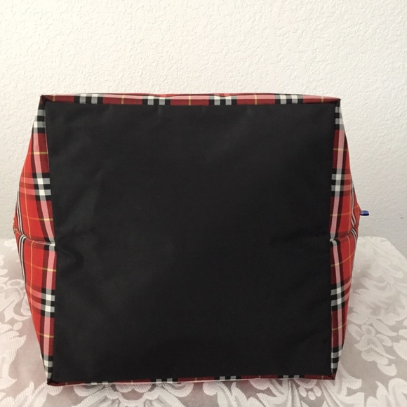 Burberry red check tote. Large - Picture 4 of 11